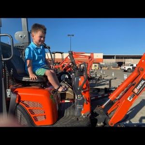 Meet your Posher, Billy